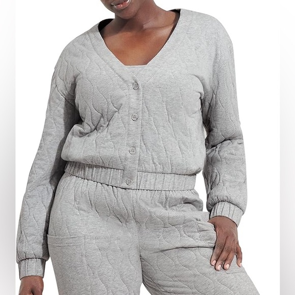 Ugg cardigan (XS) - Picture 3 of 16